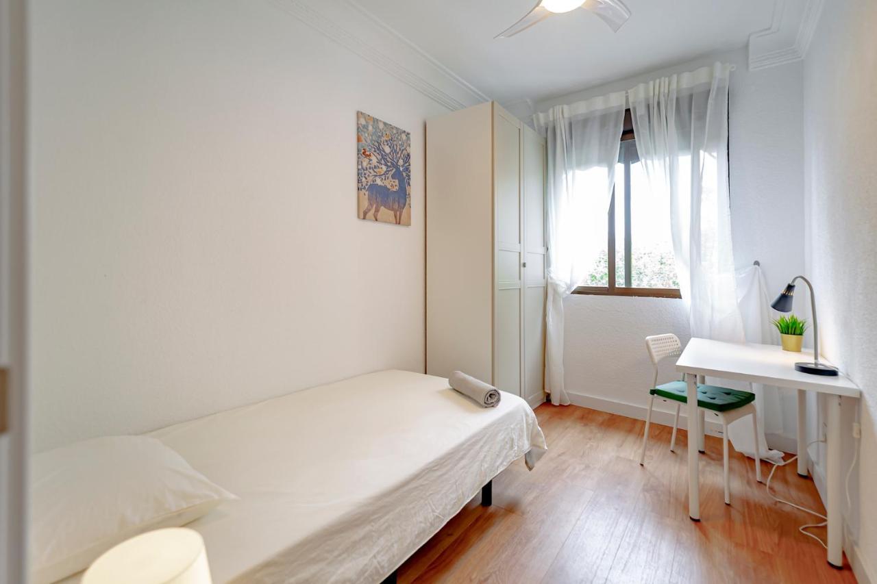 Hotel Albufera 75 à Madrid Extérieur photo